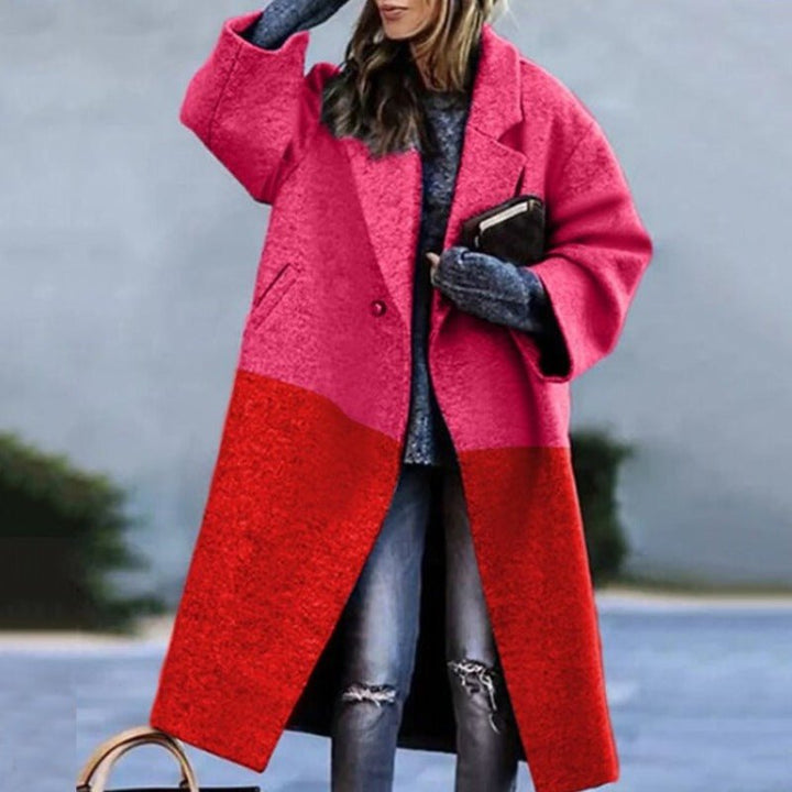 Comfortable Checked Winter Coat for Women with Relaxed Side Pockets Layering Style