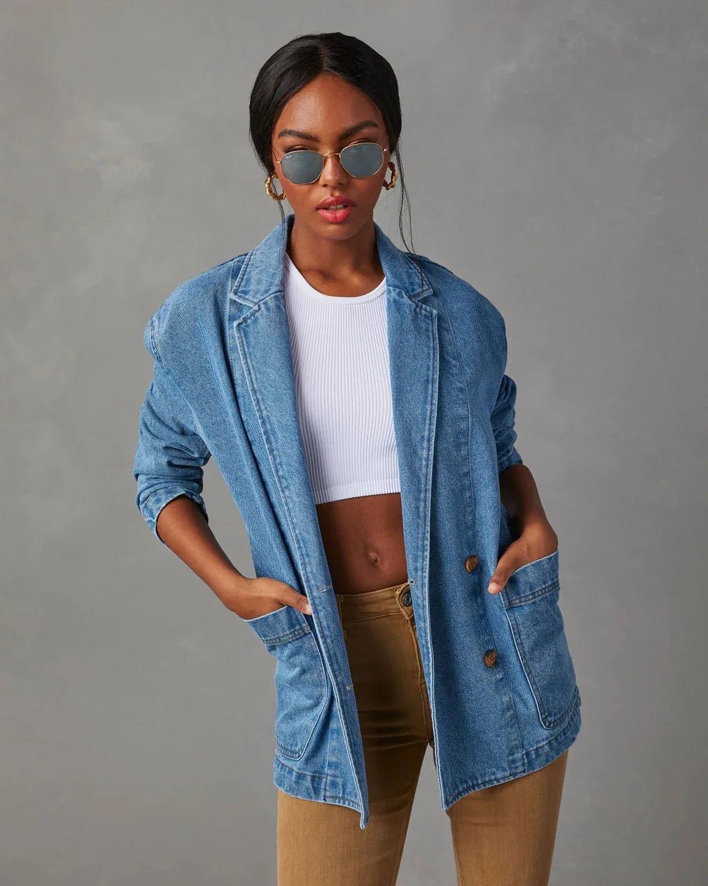 Comfortable Denim Jacket for Women with Lapel Collar Side Pockets Zip Front Casual Style