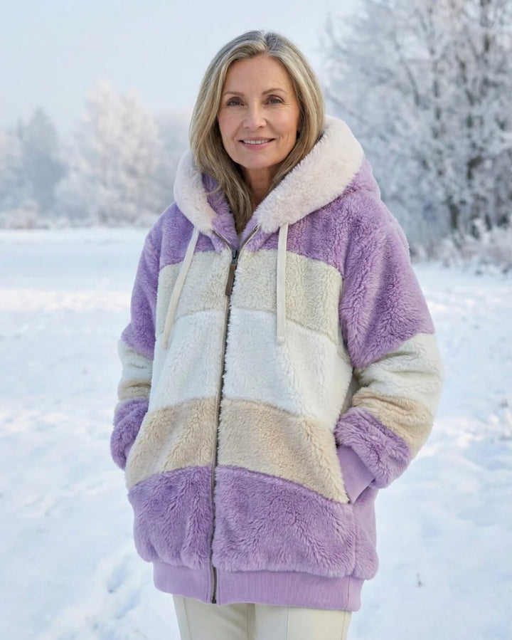 Comfortable Fleece Jacket for Women with Hood Relaxed Side Pockets Cosy Style