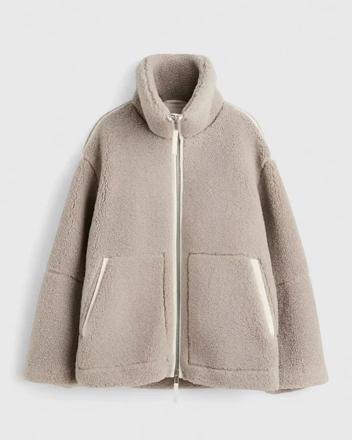 Comfortable Fleece Jacket for Women with Side Pockets Cosy Style 2