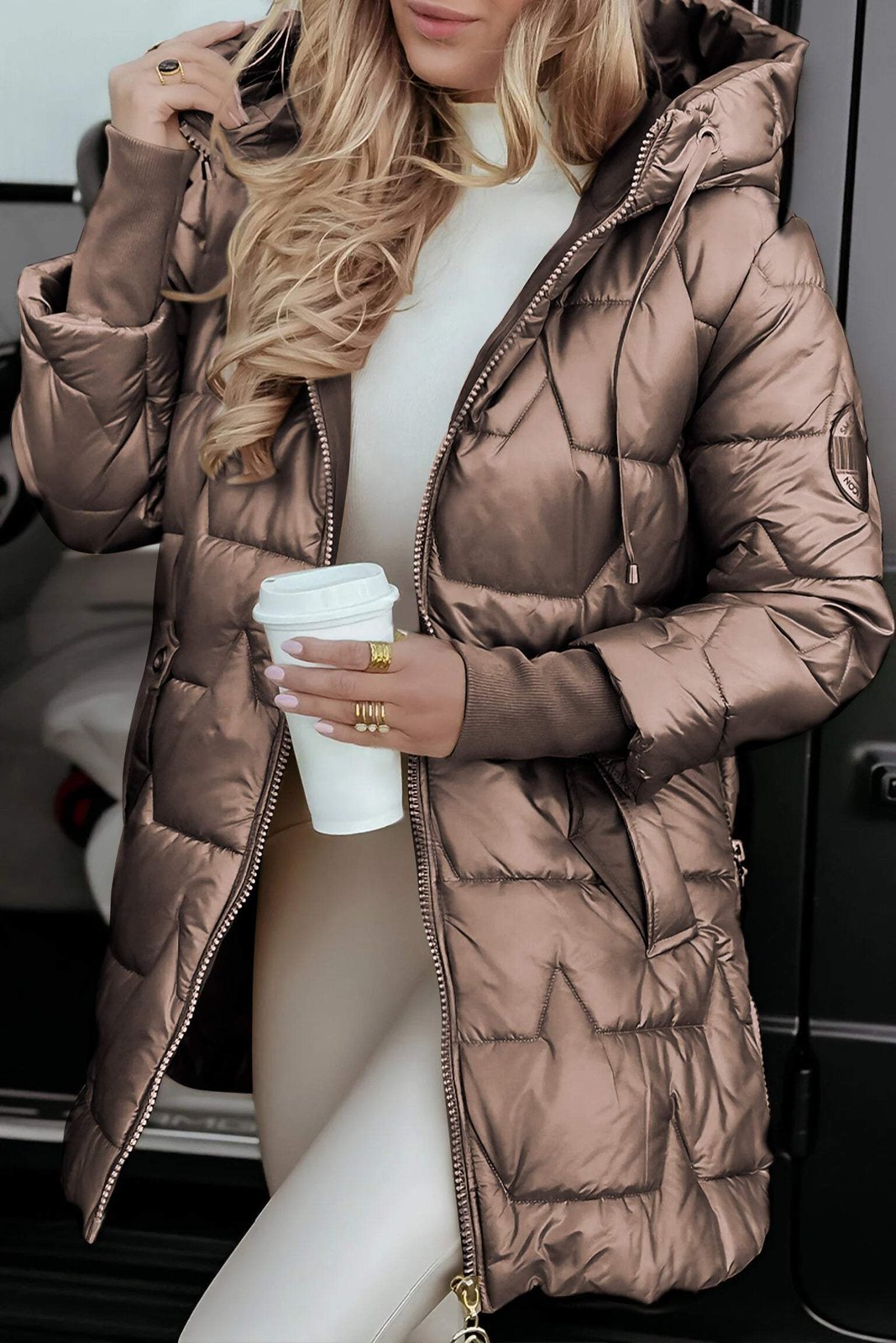 Comfortable Winter Coat for Women with Hood Zip Front Layering Style