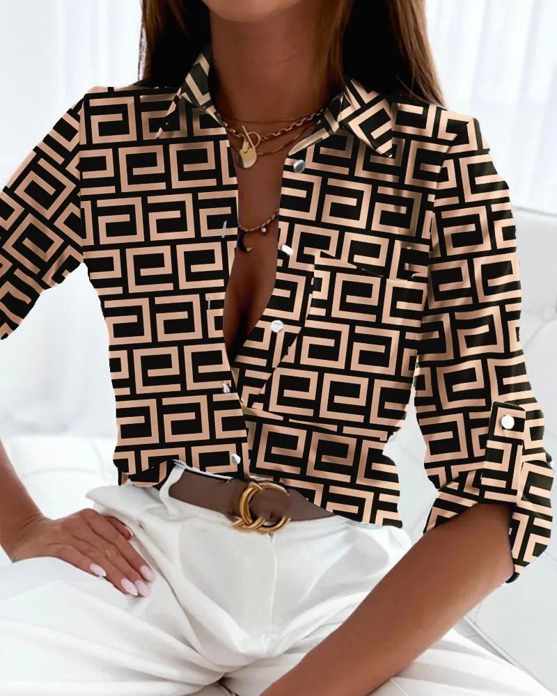 Effortless Abstract White Shirt for Women with Classic Cut Everyday Style