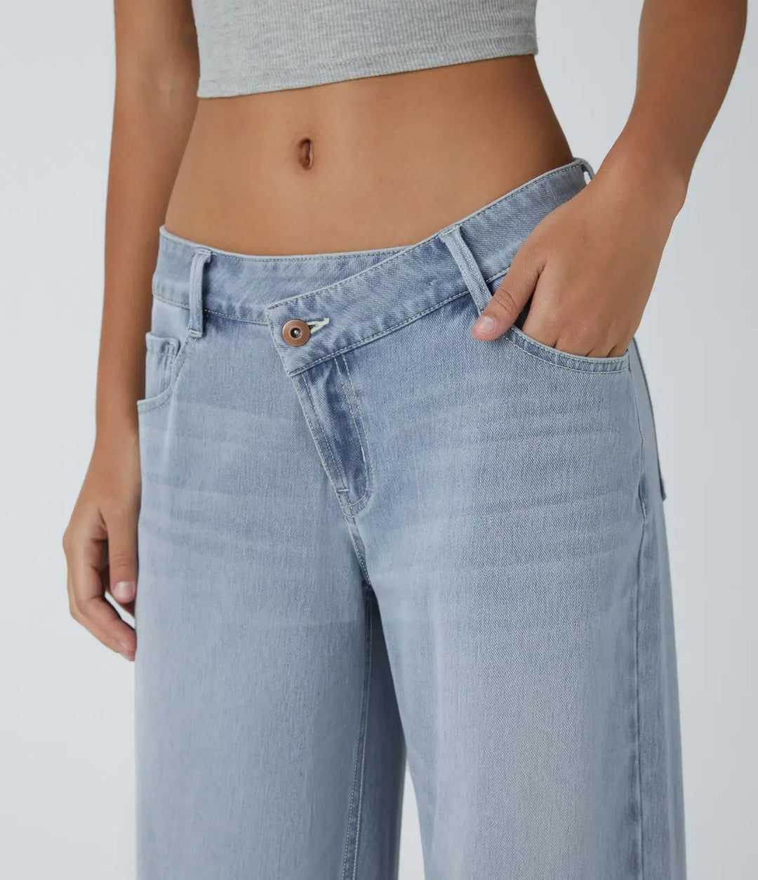 Effortless Baggy Jeans for Women with Relaxed Cargo Pockets Zip Front Relaxed Style