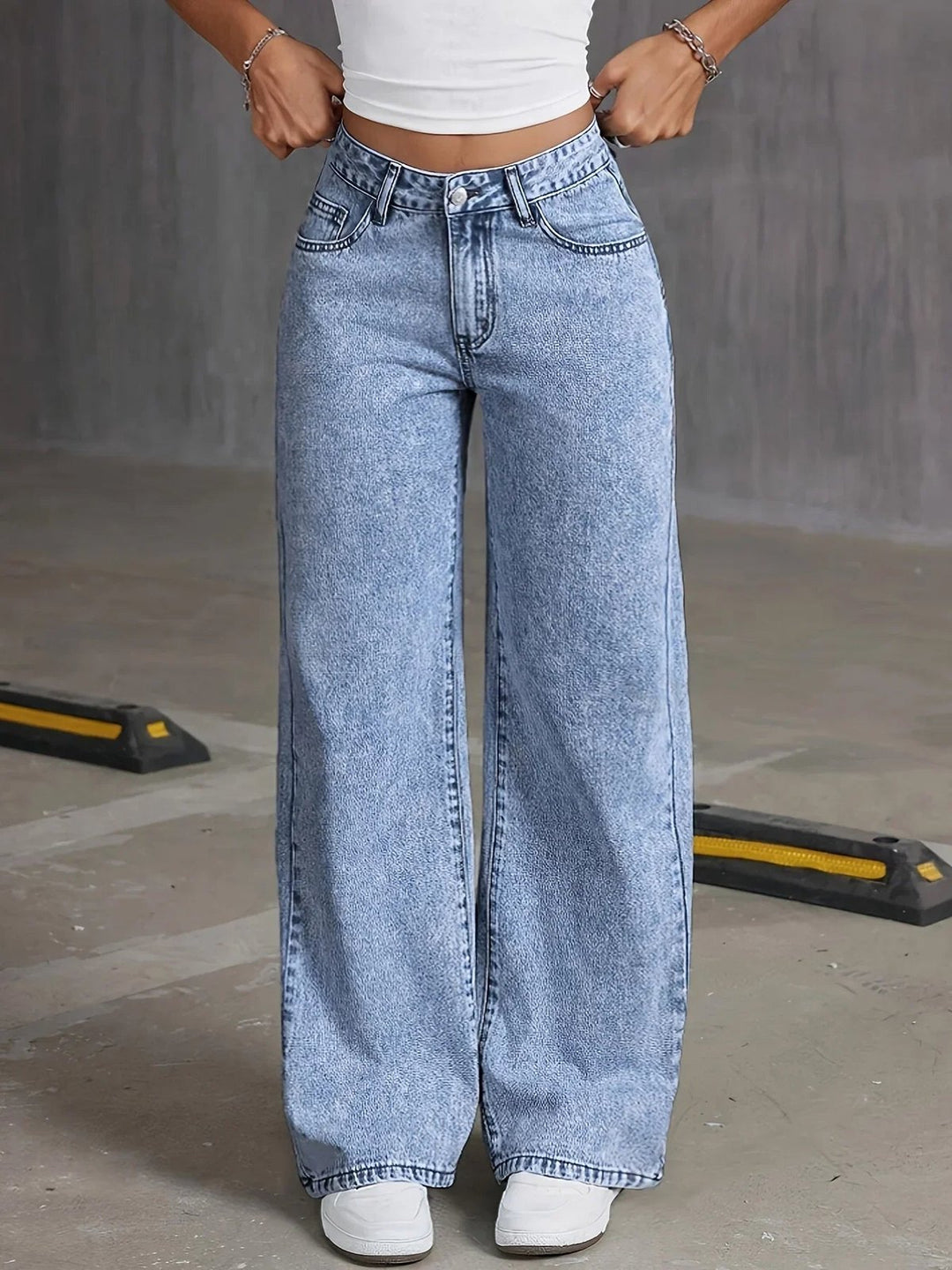 Effortless Baggy Jeans for Women with Wide Leg High Waisted Side Pockets Relaxed Style