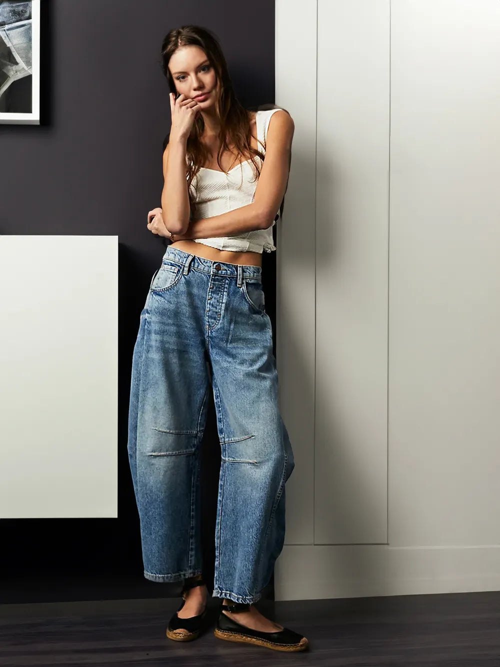 Effortless Barrel Jeans for Women with Wide Leg Side Slit Casual Style