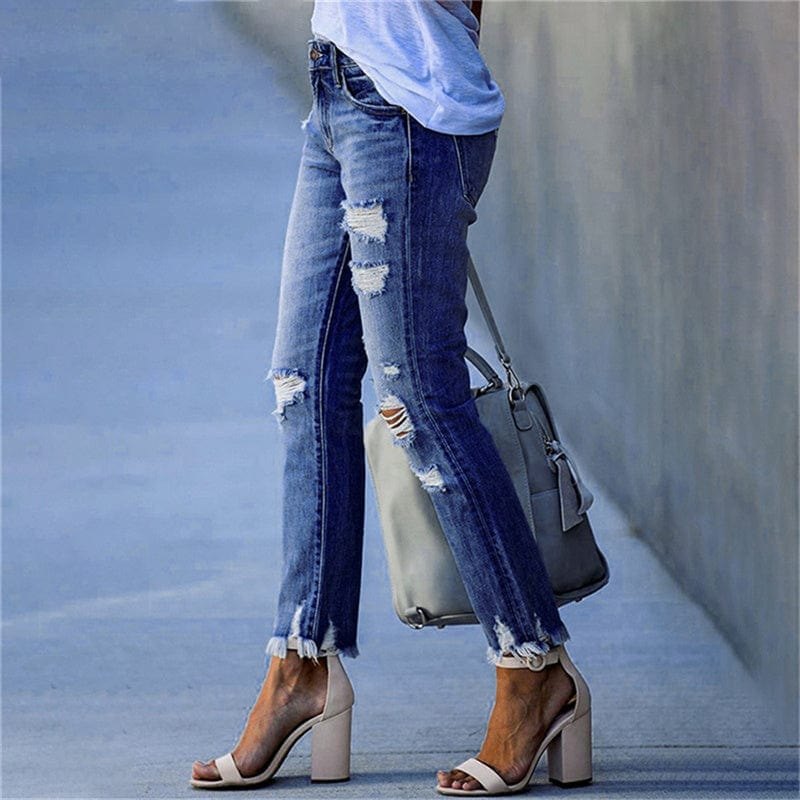 Effortless Black Jeans for Women with Slim Fit Distressed Detail Everyday Style