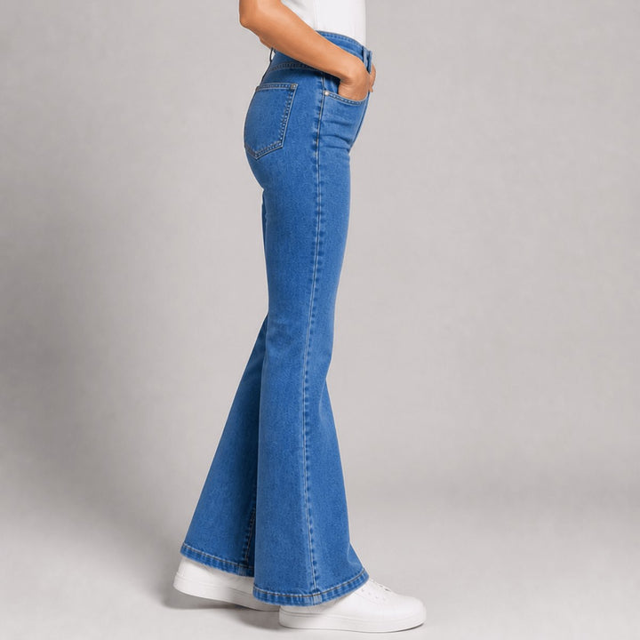 Effortless Flare Jeans for Women with High Waisted Relaxed Button Front Retro Style