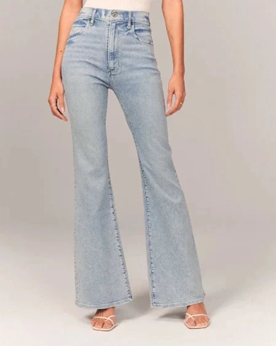 Effortless Flare Jeans for Women with Wide Leg Side Slit Retro Style