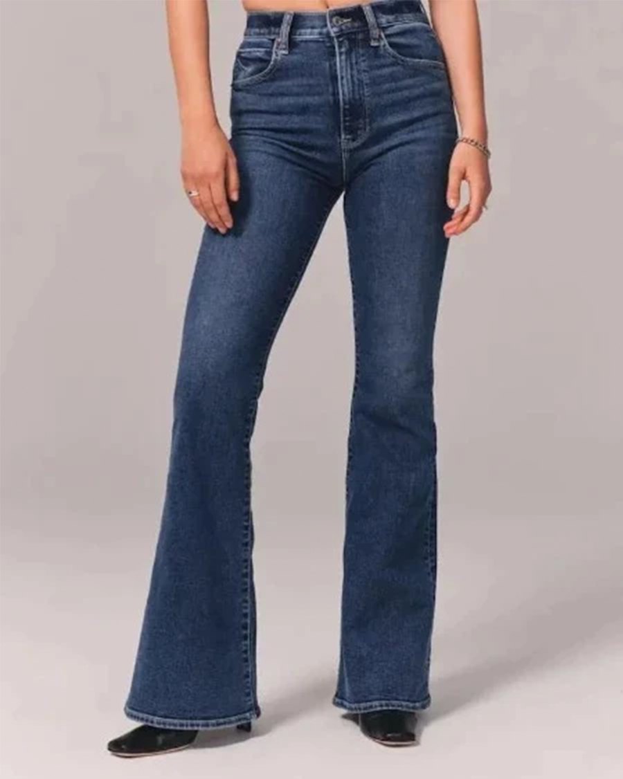 Effortless Flare Jeans for Women with Wide Leg Side Slit Retro Style
