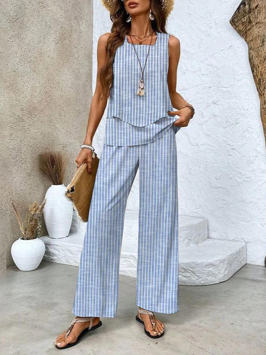 Effortless Tank Top for Women with Crew Neck Sleeveless Wide Leg Layering Style