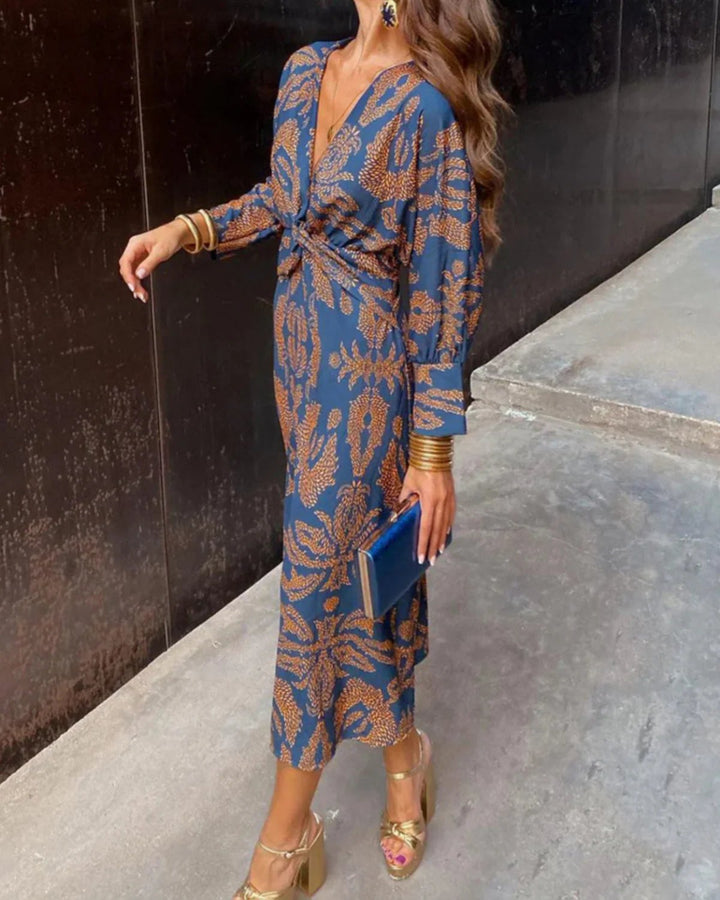 Elegant Cocktail Dress for Women with V Neck Cocktail Style