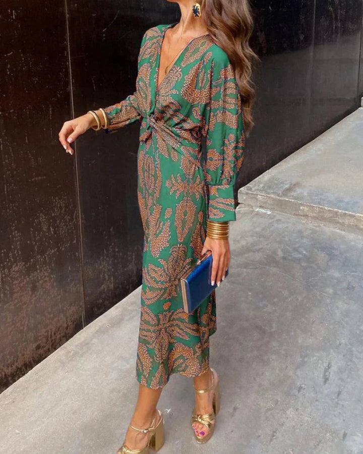 Elegant Cocktail Dress for Women with V Neck Cocktail Style