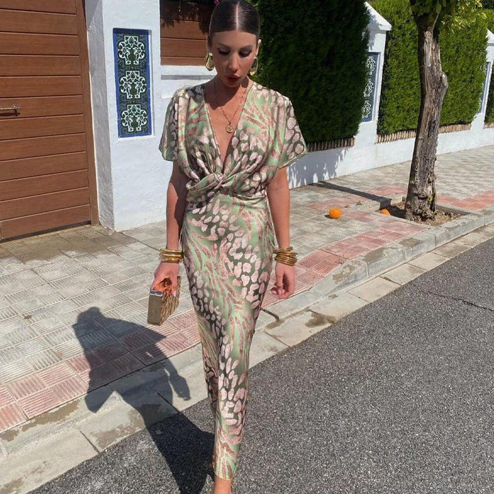 Elegant Fall Wedding Guest Dress for Women with Classic Cut Wedding Guest Style