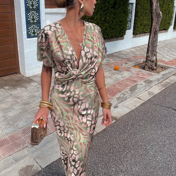 Elegant Fall Wedding Guest Dress for Women with Classic Cut Wedding Guest Style