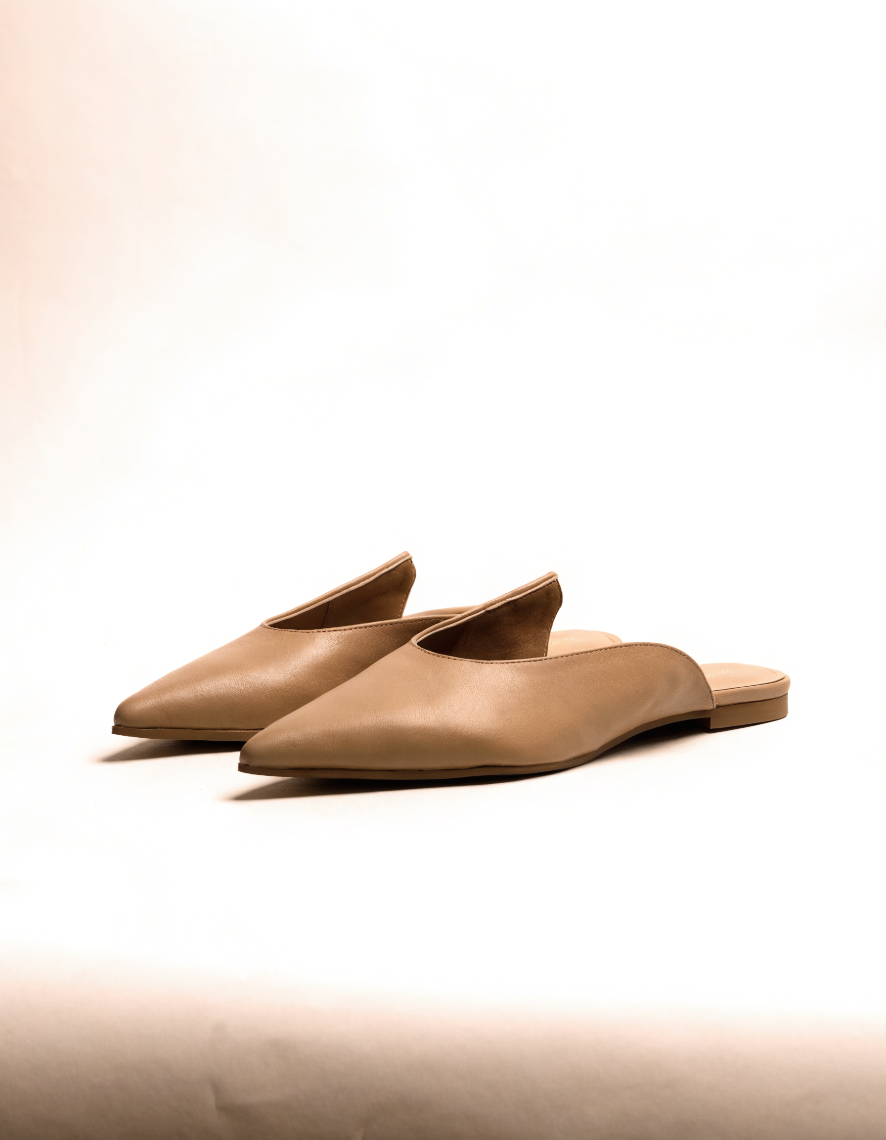 Marlow Pointed Mule - Camel
