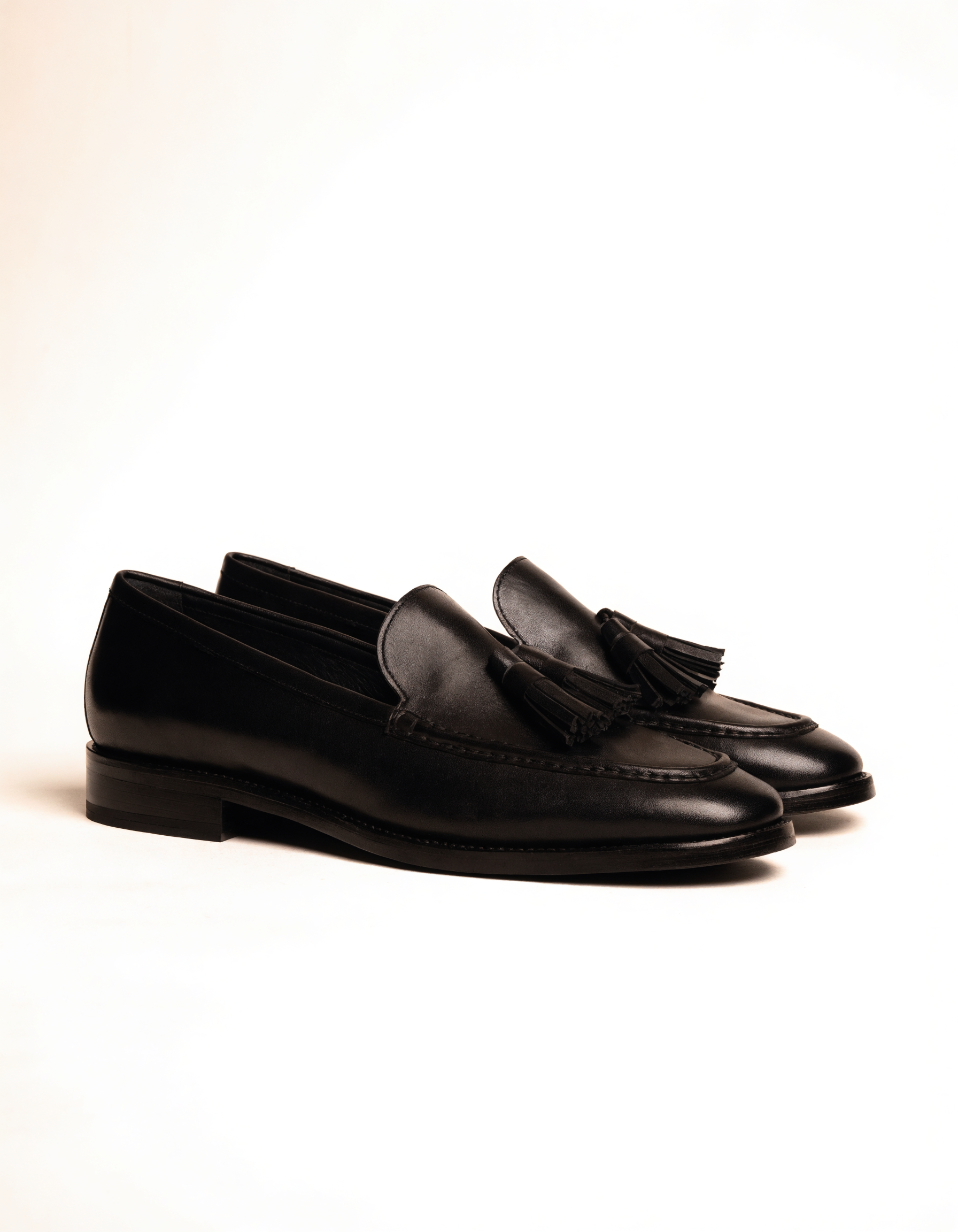 Juniper Tassel Loafer - Black